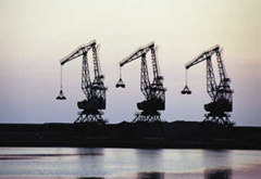 &ldquo;三桶油&rdquo;布局加拿大，美國受益？