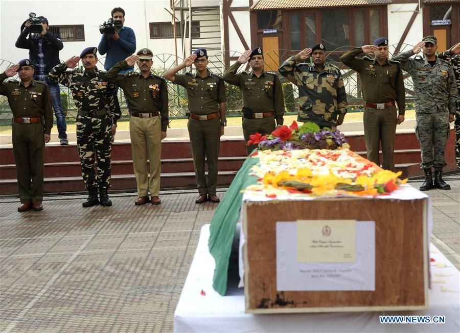 INDIAN-CONTROLLED KASHMIR-SRINAGAR-WREATH LAYING CEREMONY