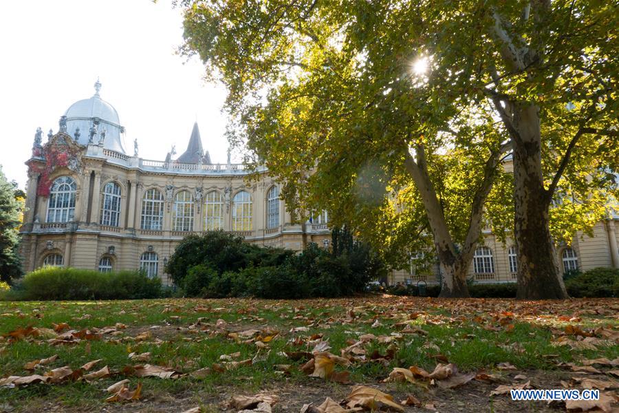 HUNGARY-BUDAPEST-AUTUMN SCENERY