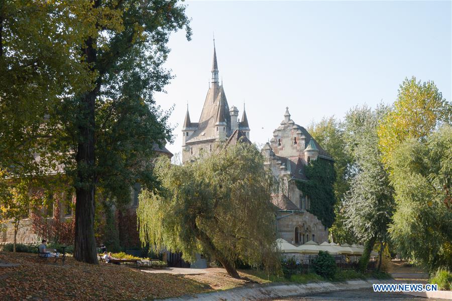 HUNGARY-BUDAPEST-AUTUMN SCENERY