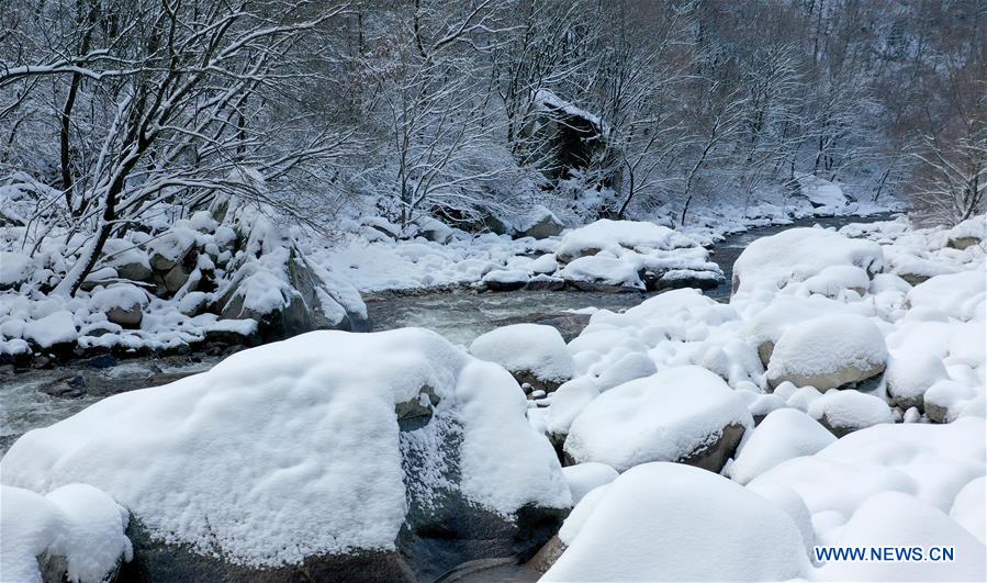 CHINA-SHAANXI-QINLING MOUNTAINS-SNOW-SCENERY (CN)