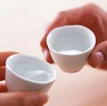 白酒勾兌風(fēng)波謎題待解：誤讀還是造假？