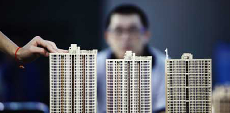 百公里內(nèi)，房?jī)r(jià)一邊暴漲一邊下跌