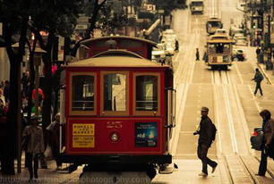 達(dá)沃斯為何罕見(jiàn)前呼后擁？