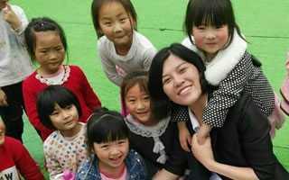 &ldquo;我可以叫你媽媽嗎？&rdquo;&mdash;&mdash;一位基層女代表和她的希望小學