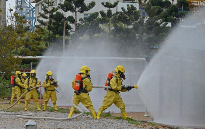 福建泉州開(kāi)展?；飞a(chǎn)安全事故綜合演練