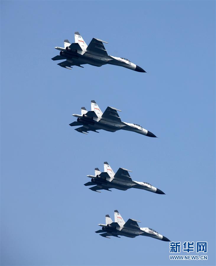 （人民海軍70年&middot;新華全媒頭條&middot;圖文互動(dòng)）（7）向著深藍(lán)出發(fā)&mdash;&mdash;獻(xiàn)給人民海軍成立70周年