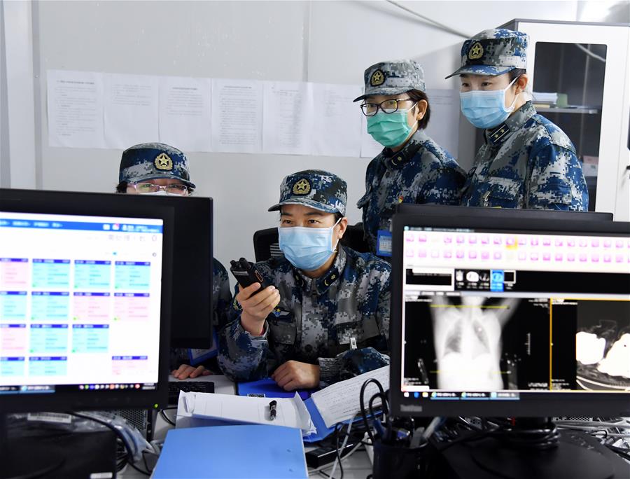 (圖文互動)(4)“白衣戰(zhàn)士”在沖鋒——記“最美新時(shí)代革命軍人”仲月霞