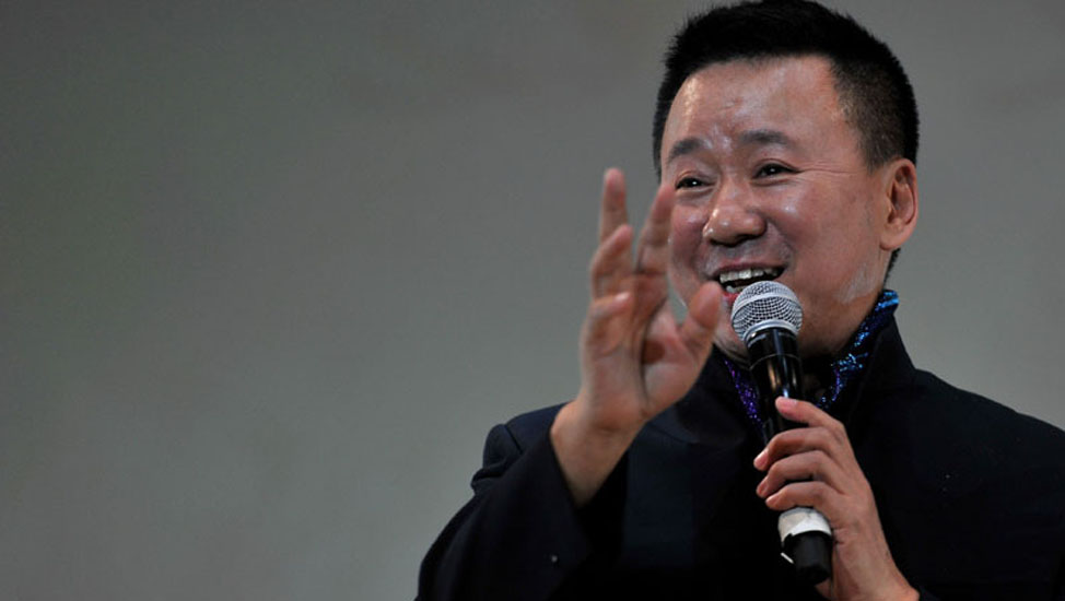 2月7日，卓林表演單口相聲《語言的魅力》