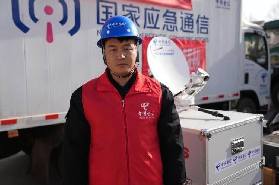 致敬！救災(zāi)一線的身影