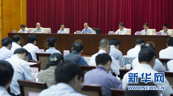 7月16日，中共中央政治局常委、中央紀(jì)委書記、中央巡視工作領(lǐng)導(dǎo)小組組長王岐山在北京出席2014年中央第二輪巡視工作動員部署會并講話。新華社記者黃敬文 攝 