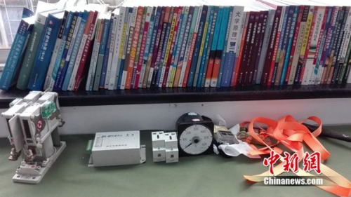 周勇工作室的一角。中新網(wǎng) 邱宇 攝