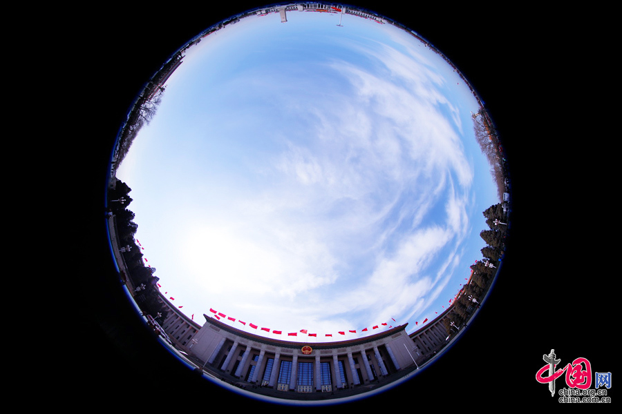  人民大會堂、天安門廣場、人民英雄紀(jì)念碑外部全景。中國網(wǎng) 鄭亮攝