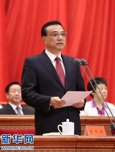 8月1日，慶祝中國(guó)人民解放軍建軍90周年大會(huì)在北京人民大會(huì)堂隆重舉行。中共中央政治局常委、國(guó)務(wù)院總理李克強(qiáng)主持大會(huì)。新華社記者 劉衛(wèi)兵 攝