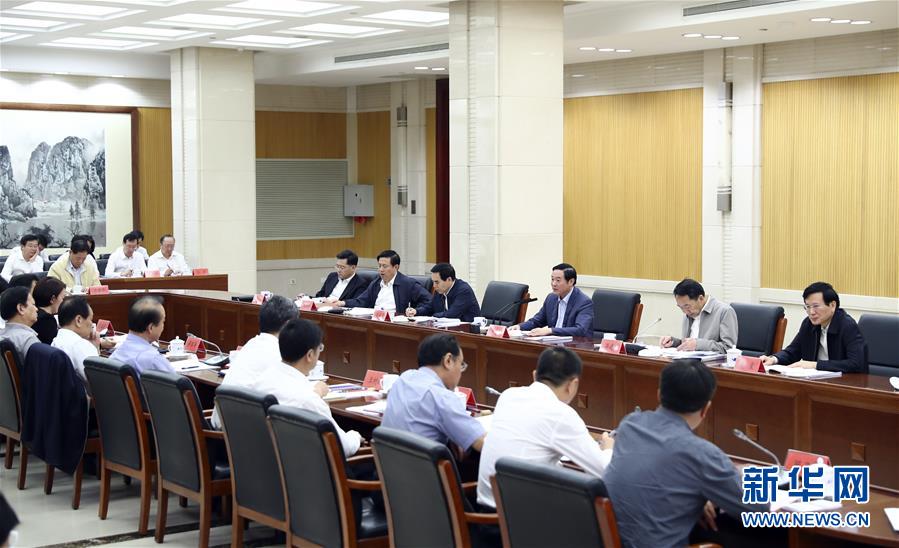 9月21日，中宣部在北京召開中央媒體駐外機(jī)構(gòu)外宣工作座談會(huì)。中共中央政治局委員、中央書記處書記、中宣部部長(zhǎng)劉奇葆出席座談會(huì)并講話。新華社記者 謝環(huán)馳 攝 