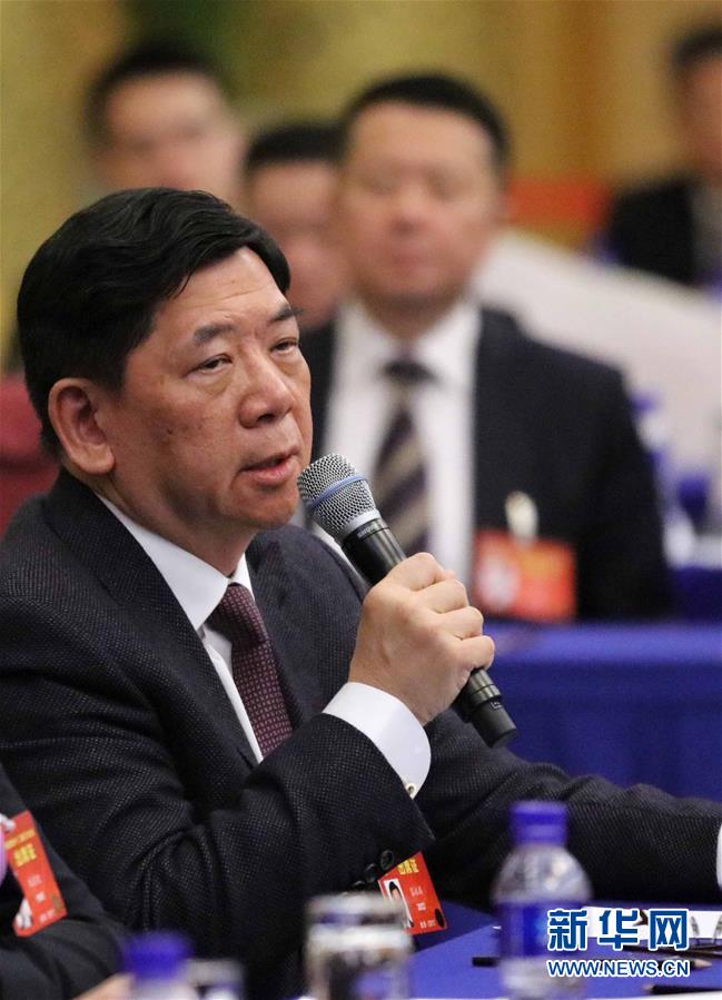 （兩會&middot;快語錄）容永祺委員：粵港澳大灣區(qū)城市群建設(shè)將有效擴(kuò)大港澳發(fā)展空間