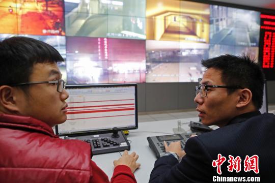 寒潮來襲上海加大對(duì)流浪、乞討等人員救助力度