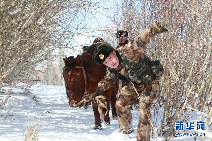 (新華全媒頭條·圖文互動(dòng))(9)我站立的地方是中國(guó)——新華社記者新春踏訪(fǎng)中國(guó)邊海防一線(xiàn)見(jiàn)聞錄