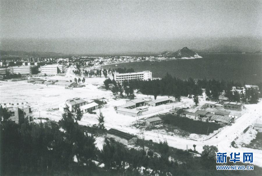 (新華全媒頭條·壯闊東方潮 奮進(jìn)新時(shí)代——慶祝改革開(kāi)放40年·圖文互動(dòng))(2)從追趕時(shí)代到引領(lǐng)時(shí)代——從深圳發(fā)展奇跡看中國(guó)改革開(kāi)放40年