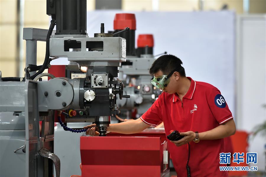 （新華全媒頭條&middot;圖文互動(dòng)）（4）上下合力，聚力破障，開辟&ldquo;大國(guó)工匠&rdquo;建設(shè)新格局