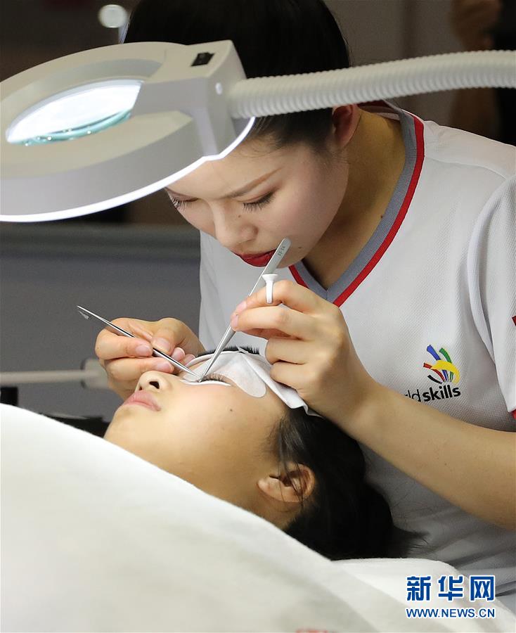 （新華全媒頭條&middot;圖文互動(dòng)）（6）上下合力，聚力破障，開(kāi)辟&ldquo;大國(guó)工匠&rdquo;建設(shè)新格局