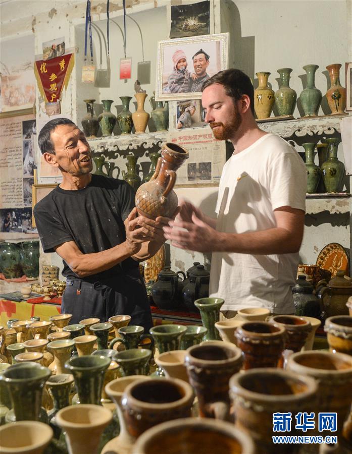 （新華全媒頭條&middot;圖文互動(dòng)）（1）去新疆！穿越古今絲綢之路