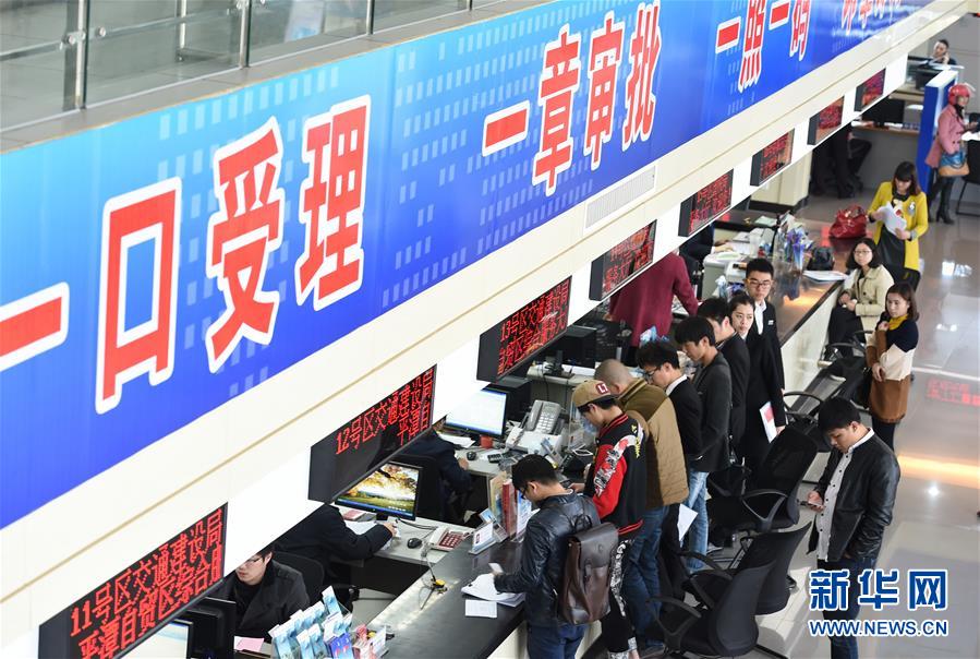 （新華全媒頭條&middot;圖文互動）（2）開啟全面依法治國新時代&mdash;&mdash;黨的十八大以來全面依法治國新成就述評