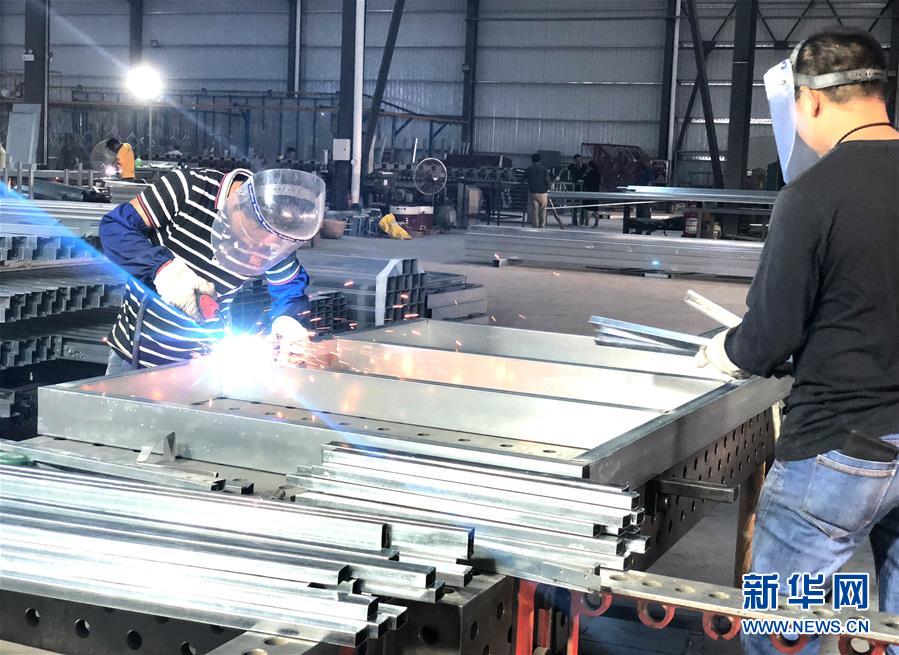 (在習(xí)近平新時(shí)代中國特色社會主義思想指引下——新時(shí)代新作為新篇章·圖文互動)(3)廣西扶綏:三大園區(qū)撬動工業(yè)發(fā)展 擔(dān)當(dāng)作為爭創(chuàng)縣域標(biāo)兵