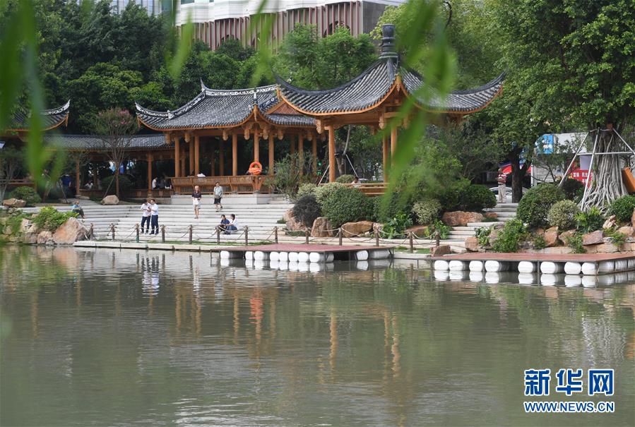 （新華全媒頭條&middot;圖文互動）（4）為祖國驕傲，祝福偉大祖國！&mdash;&mdash;國慶漫記