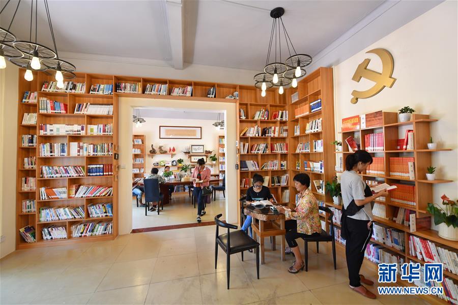 （新華全媒頭條&middot;圖文互動(dòng)）（3）希望灑在金色田野&mdash;&mdash;寫(xiě)在鄉(xiāng)村振興戰(zhàn)略實(shí)施一周年之際