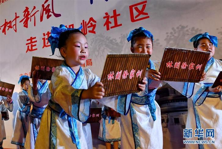 （新華全媒頭條&middot;&ldquo;改革開(kāi)放40年&rdquo;變遷走筆&middot;圖文互動(dòng)）（10）活力的迸發(fā)&mdash;&mdash;改革開(kāi)放40年變遷系列述評(píng)社會(huì)篇