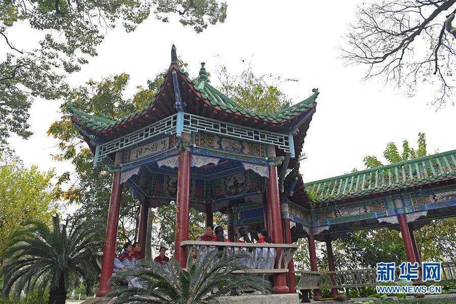 （慶祝改革開(kāi)放40周年基層行&middot;學(xué)校篇&middot;圖文互動(dòng)）（8）白鷺洲中學(xué)40年:書院教育的時(shí)代探索