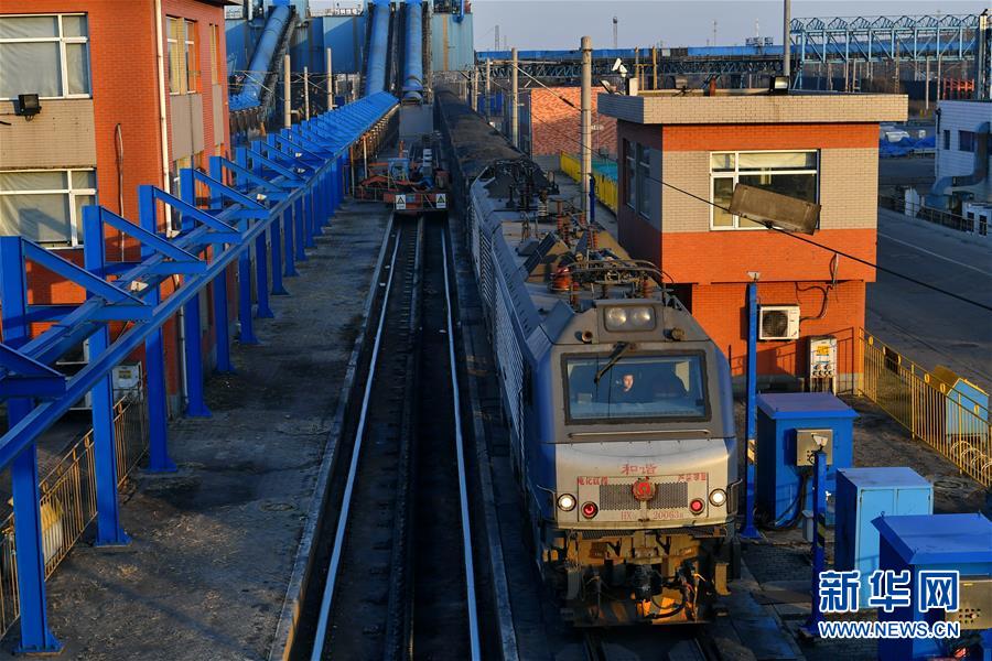 (新華全媒頭條·圖文互動(dòng))(2)“重載大秦”三十年