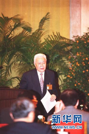 （改革先鋒風采&middot;圖文互動）許崇德：學而為憲六十載