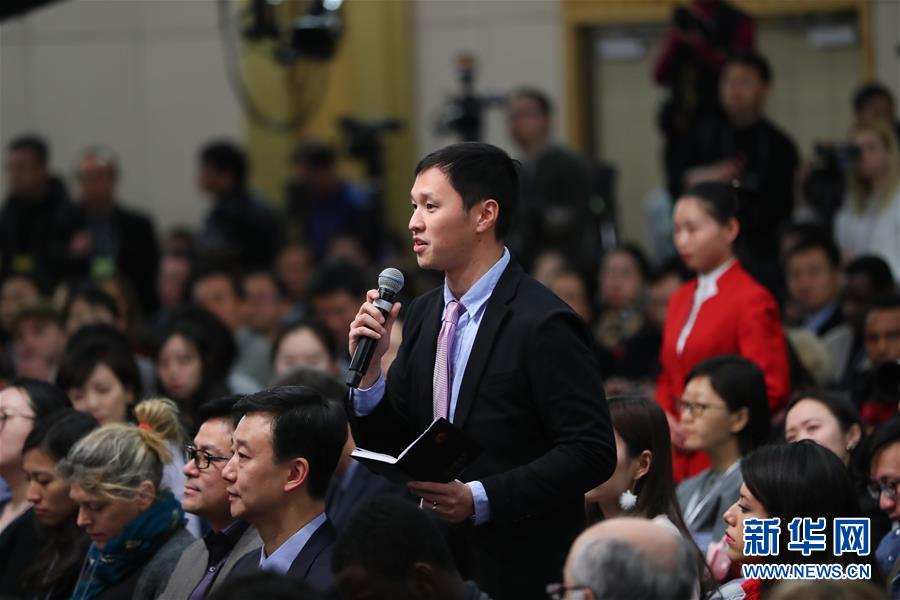 （兩會(huì)&middot;XHDW）（9）外交部部長(zhǎng)王毅就&ldquo;中國(guó)的外交政策和對(duì)外關(guān)系&rdquo;答記者問(wèn)