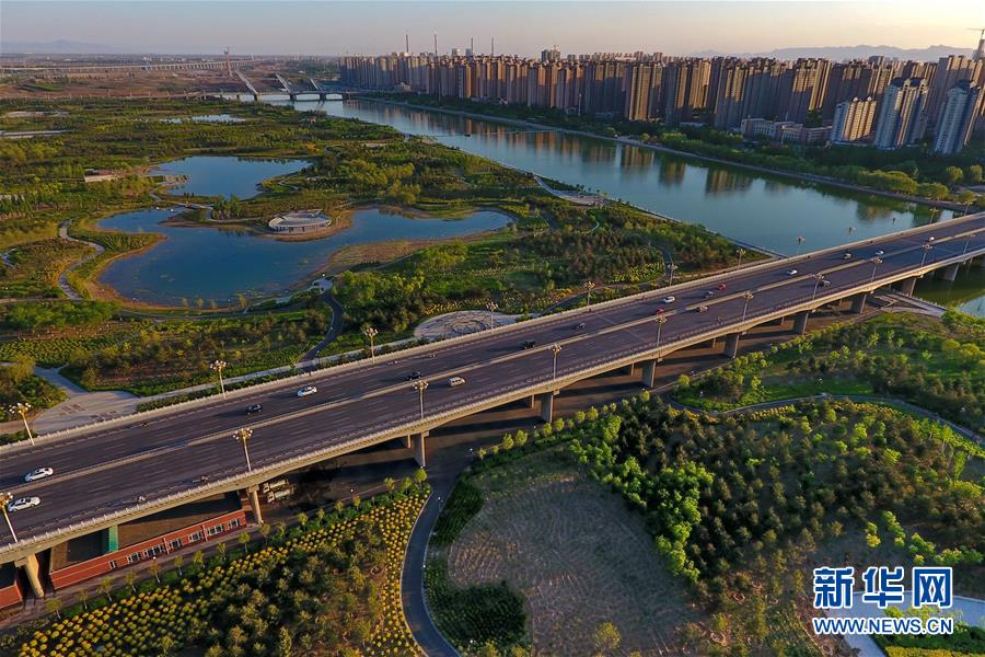 （在習(xí)近平新時(shí)代中國特色社會主義思想指引下&mdash;&mdash;新時(shí)代新作為新篇章&middot;圖文互動）（1）煤都之藍(lán) 大同大不同