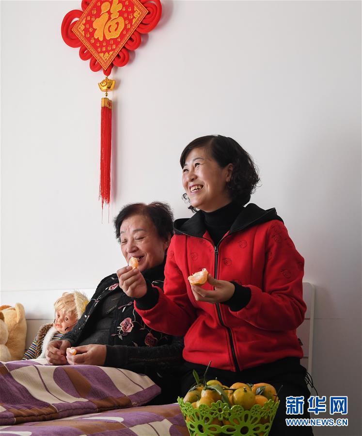 （新華全媒頭條&middot;圖文互動(dòng)）（3）&ldquo;英雄之妻&rdquo;，為愛堅(jiān)守19年