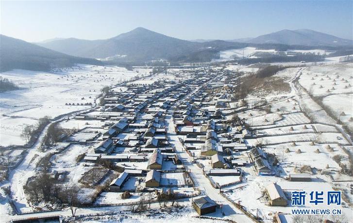 （在習近平新時代中國特色社會主義思想指引下&mdash;&mdash;新時代新作為新篇章&middot;圖文互動）（1）三年，從無名小屯到聲名遠播&mdash;&mdash;這個&ldquo;雪鄉(xiāng)&rdquo;是如何做到的？