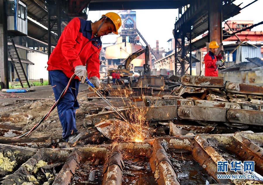 （新華全媒頭條&middot;圖文互動）（1）攻堅(jiān)，為了美麗中國&mdash;&mdash;黨的十八大以來污染防治紀(jì)實(shí)