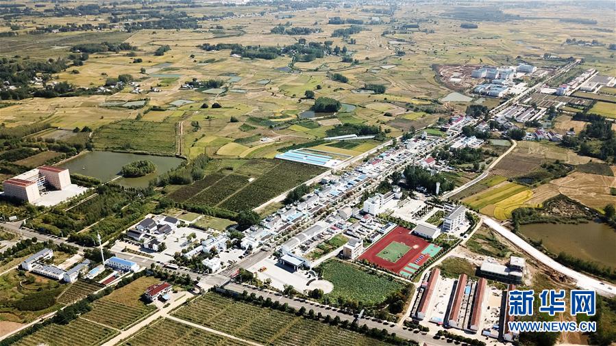 （新華全媒頭條&middot;愛國情 奮斗者&middot;圖文互動）（7）一個村的奮斗，一個時代的巨變&mdash;&mdash;記敢&ldquo;蹚新路&rdquo;的小崗人