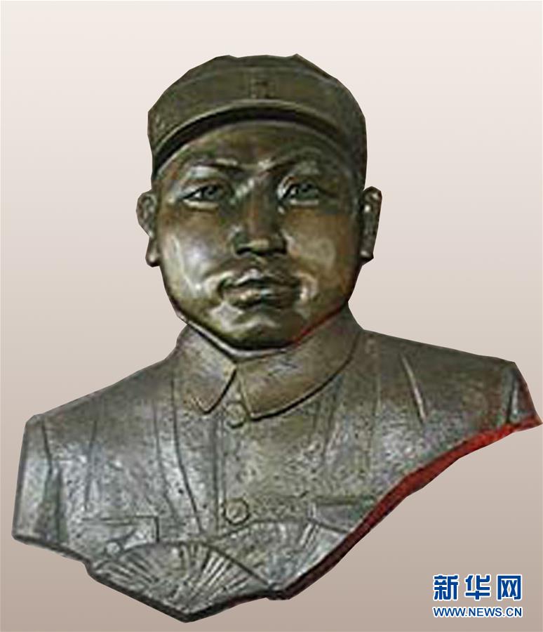 (為了民族復(fù)興·英雄烈士譜·圖文互動(dòng))張?jiān)獕郏汉笄趹?zhàn)線立奇功