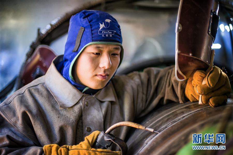 （新華全媒頭條&middot;愛國情 奮斗者&middot;圖文互動）（3）以青春之我，創(chuàng)青春中國&mdash;&mdash;寫在五四運(yùn)動100周年之際