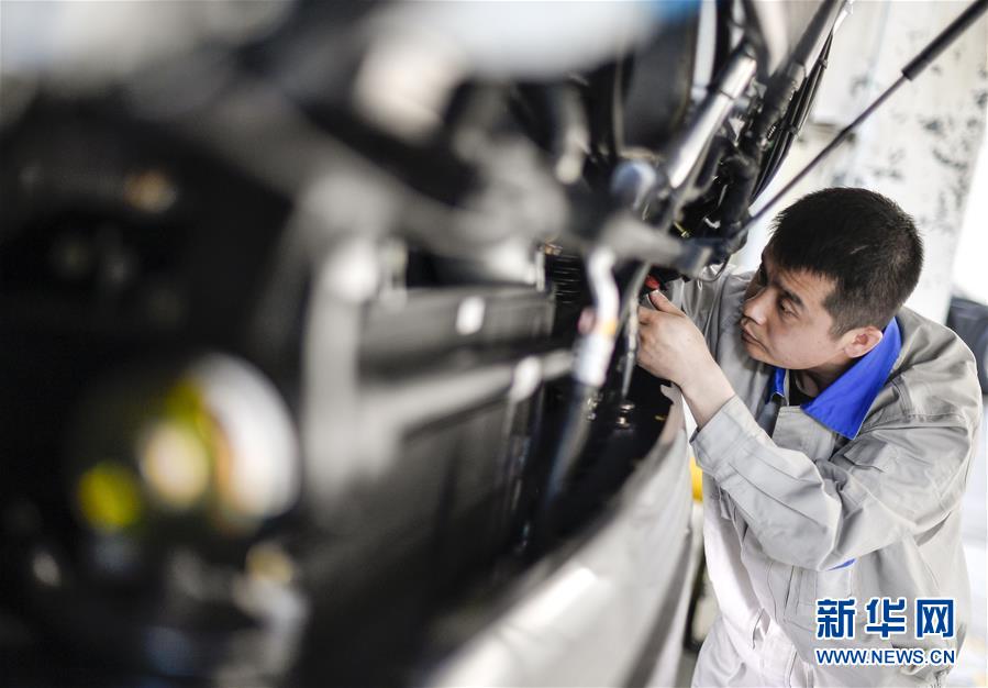 (新華全媒頭條·圖文互動)(20)青春萬歲 強(qiáng)國有我