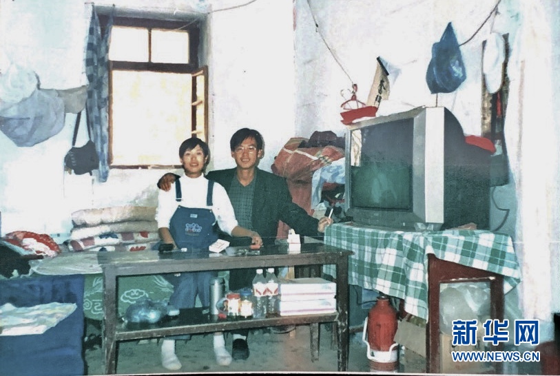 （新華全媒頭條&middot;圖文互動）（4）大漠小城的別樣青春&mdash;&mdash;記內(nèi)地青年學子扎根新疆且末教書育人