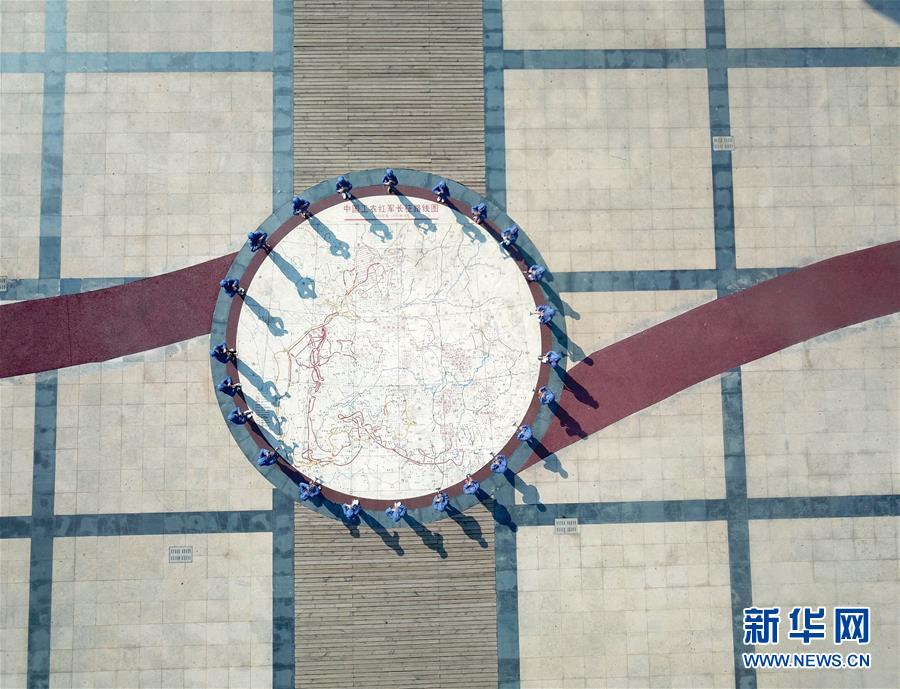 (新華全媒頭條·壯麗70年·奮斗新時代——記者再走長征路·圖文互動)(6)跨越“第一渡” 長征出發(fā)地“換了人間”