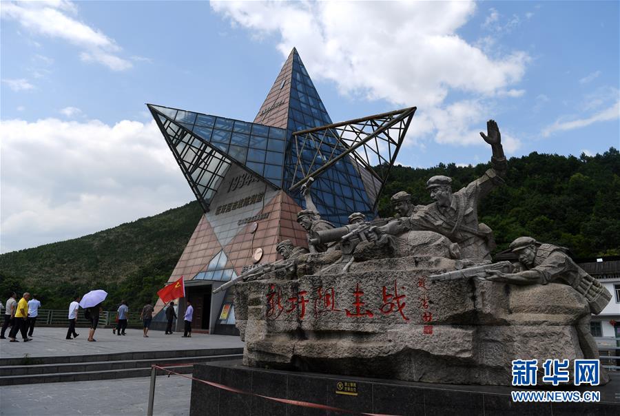 （壯麗70年&middot;奮斗新時(shí)代&mdash;&mdash;記者再走長(zhǎng)征路&middot;圖文互動(dòng)）（1）他們，找到了3000多個(gè)紅軍烈士的名字