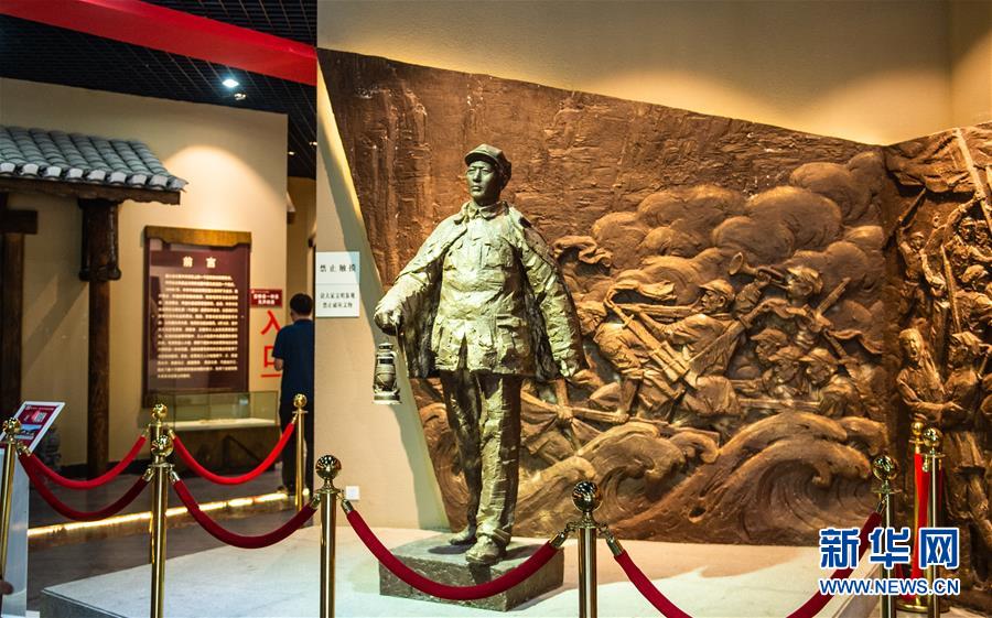 （壯麗70年&middot;奮斗新時(shí)代&mdash;&mdash;記者再走長(zhǎng)征路&middot;圖文互動(dòng)）（1）長(zhǎng)征路上，那一盞盞馬燈