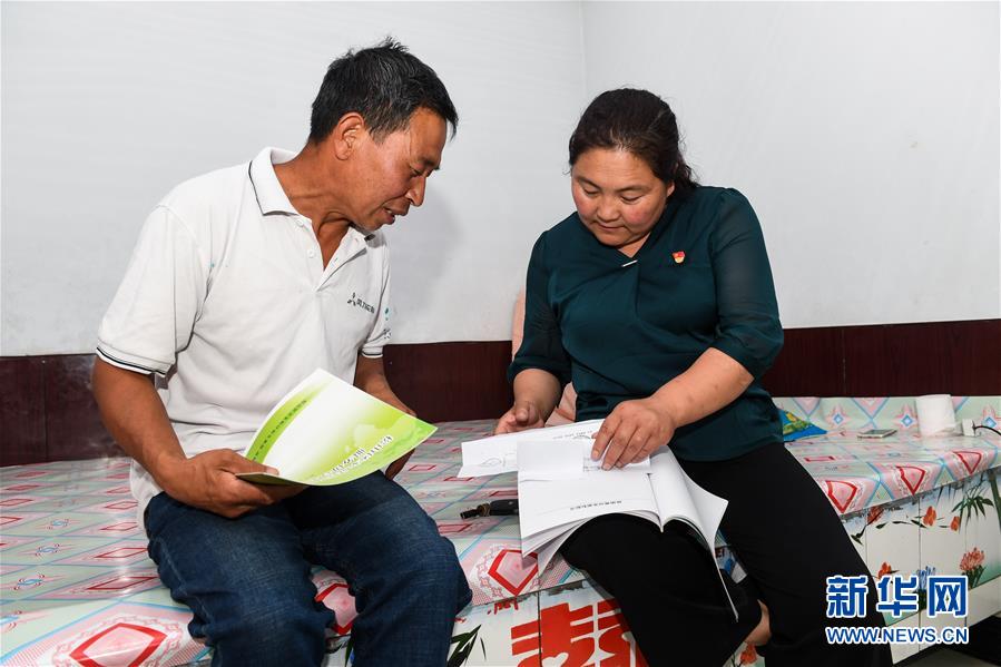 (新華全媒頭條·圖文互動)(6)心系北疆 情滿草原——習近平總書記考察內(nèi)蒙古回訪記