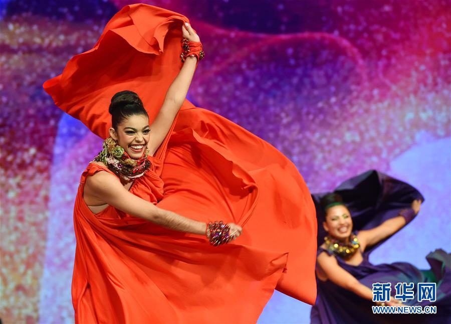 (新華全媒頭條·圖文互動(dòng))(11)舵穩(wěn)當(dāng)奮楫 風(fēng)勁好揚(yáng)帆——寫在習(xí)近平主席提出中拉命運(yùn)共同體理念五周年之際