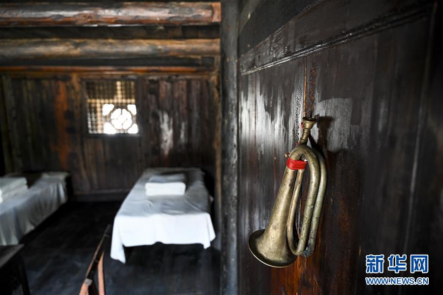 （壯麗70年&middot;奮斗新時代&mdash;&mdash;記者再走長征路&middot;圖文互動）（4）手捧棉被憶紅軍：走了那么多年，我們都念他們的好